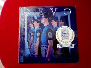 ROCK~ DEVO~ NEW TRADITIONALISTS~ MINT COPY~ UNPLAYED~ STILL IN SHRINK~ VINTAGE - Picture 1 of 4