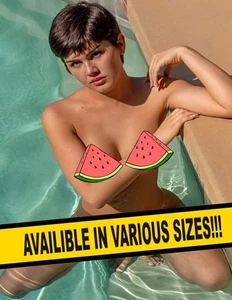 Daisy Taylor | glossy borderless photo | various sizes | Trans Model - Picture 1 of 6