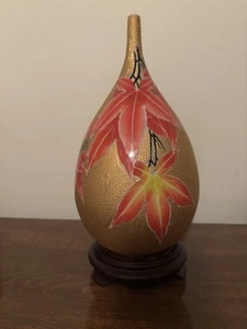 Unique Asian Porcelain Decorative Art Piece - Picture 1 of 4