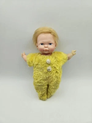 Vintage Ideal Thumbelina Newborn Baby Doll 1997 (Does Not Work) TT-9-H108 - Image 1 of 4