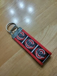 Portachiavi Ohio State Buckeyes metallo e tessuto usato - Foto 1 di 2
