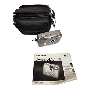 Fujifilm FinePix A101 1.3MP Compact Digital Camera Silver + Camera Bag - Picture 1 of 5