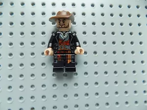LEGO Hector Barbossa 4181 Pirates Of The Caribbean Minifigure wrong hat - Picture 1 of 3