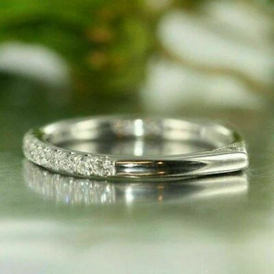 Alianza de boda de media eternidad de diamantes de 0,40 quilates de oro blanco sólido de 14 quilates simulada talla 6 Foto 1 de 4