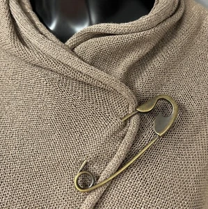 Ponchonadel  MESSING Verschlussnadel Schmucknadel 10,3 cm Ziernadel ROBUST - Bild 1 von 2