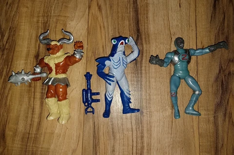 Vintage 90s Power Rangers Action Figures Lot Space Aliens Minotaur Shark Putty Cover