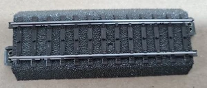 Märklin H0 24094 un binario a C dritto 94 mm - Foto 1 di 2