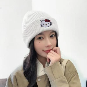 Hello Kitty beanie hat - Picture 1 of 2