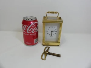 (refAV4) Antiguo reloj mecánico de latón con bobinadora Lionel Peck repuestos/Re - Imagen 1 de 7