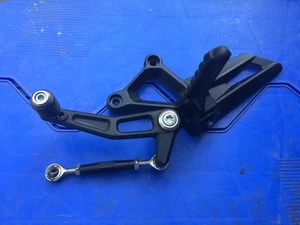 KTM 1290 Super Duke R & GT Riders Footrest Hanger & Gear Lever Pedal 61303138000 - Picture 1 of 5