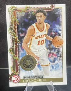 2025-26 Topps Holiday Basketball Zaccharie Risacher #H49 All Rookie Team Stamp - Bild 1 von 2