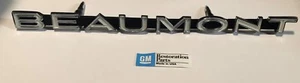 68 Pontiac Beaumont Canadian Grille Emblem cast # 3405843. Free Shipping - Foto 1 di 2