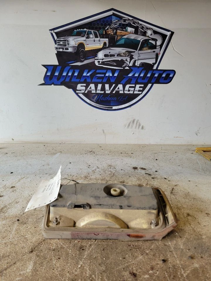 Luz trasera izquierda conductor compatible con 85-93 CABRIOLET CONVERTIBLE 651330 Foto 1 de 2