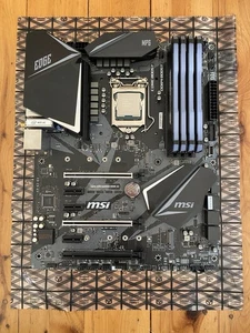 Intel i7-9700K + MSI Z390 GAMING EDGE WIFI + 32GB Corsair 3000MHz RAM Combo - Picture 1 of 9