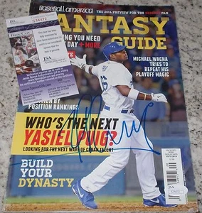 Yasiel Puig Los Angeles Dodgers Signed 2014 Fantasy Guide Magazine w/PROOF JSA - Picture 1 of 4