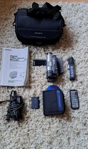 Sony Handycam DVD 201 E Video Camera Recorder - Bild 1 von 3