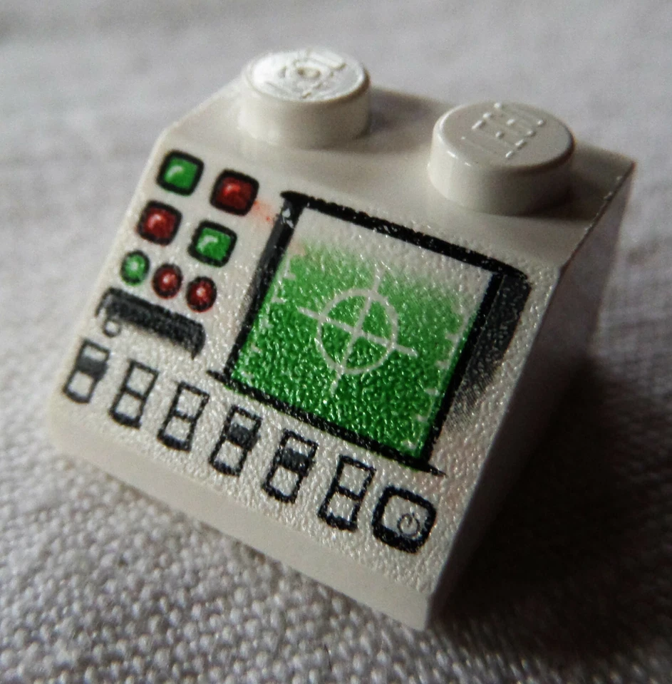 3039pb041 Lego Stein 45° 2x2 Radar und Schalter weiß white 4195659 - Bild 1 von 1