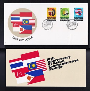 SINGAPORE STAMPS COVER FDC 8/8/1977 10th ANNIVERSARY ASEAN with BROCHURE - Foto 1 di 3