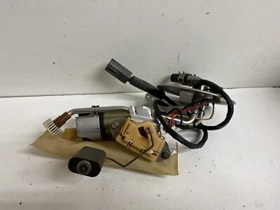 Bomba de combustible Mazda MX-6 626 1996-1997 con unidad de envío y soporte OEM Foto 1 de 4