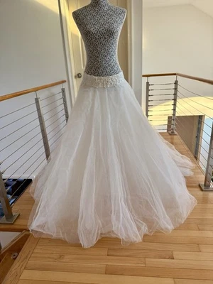 Pnina Tornai Sz 6-8 Detachable Seven Layers Tulle Wedding Skirt - Image 1 of 4