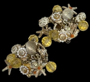 ART Arthur Pepper Signed Clip Earrings Charm Starfish Seashell Beach Round Kitch - Picture 1 of 8