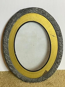 Antique Arts & Crafts 1900s Clover Hammered Brass Glass Oval Photo Frame 10.5" - Picture 1 of 8