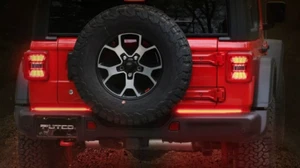 Putco 18" Pair of Blade LED Tailgate Light Bars Red & White - Universal - Picture 1 of 6