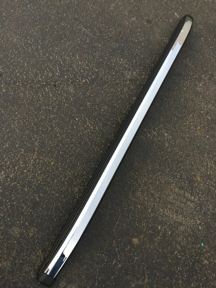 Nuevo OEM 2017-2018 NISSAN PATHFINDER ESTRIBO ESTRIBO CROMO ACENTO DERECHO Foto 1 de 1