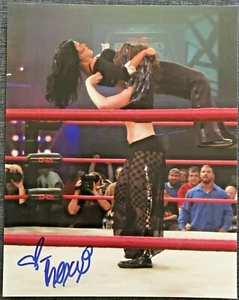 FOTO AUTÉNTICA 8x10 firmada por Roxxi Laveaux (lucha libre tna) ~ certificado de autenticidad asignado - Imagen 1 de 4