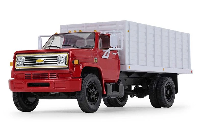 First Gear 10-4254 1:34 1970s Chevrolet C65 Red/White Grain Truck with Corn Load - Image 1 of 1