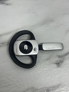 Microsoft Xbox 360 Limited Edition Halo Reach Wireless Headset ohne Ladekabel - Bild 1 von 2