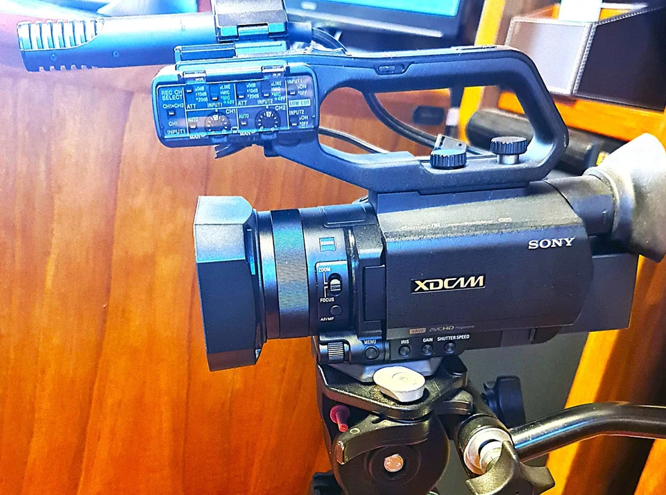 SONY Camcorder 4K , PXW-X70 XDCAM Memoryp. Zustand wie neu - Bild 1 von 4