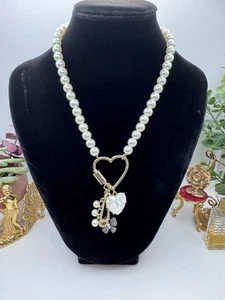 Betsey Johnson Gold Open Heart-ButterflyPin Charms Faux Pearl Chain Necklace NWT - Picture 1 of 7