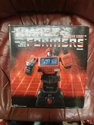 Transformers Autobot Ironhide Bust Diamond Select Limited 136/1000 Hasbro - Image 1 of 4