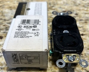 LEVITON Cat# 4700 L5-15R, 2P, 3W, Duplex Verriegelungsbuchse - Bild 1 von 2