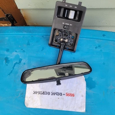 84-85 Mazda RX7 Rear View Mirror & Dome Light  - Image 1 of 4