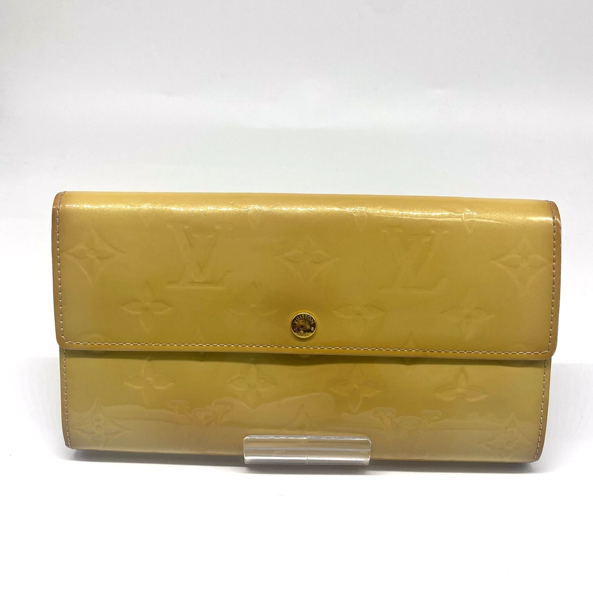 LOUIS VUITTON Yellow Vernis Leather Trifold Long Wallet  display picture 1