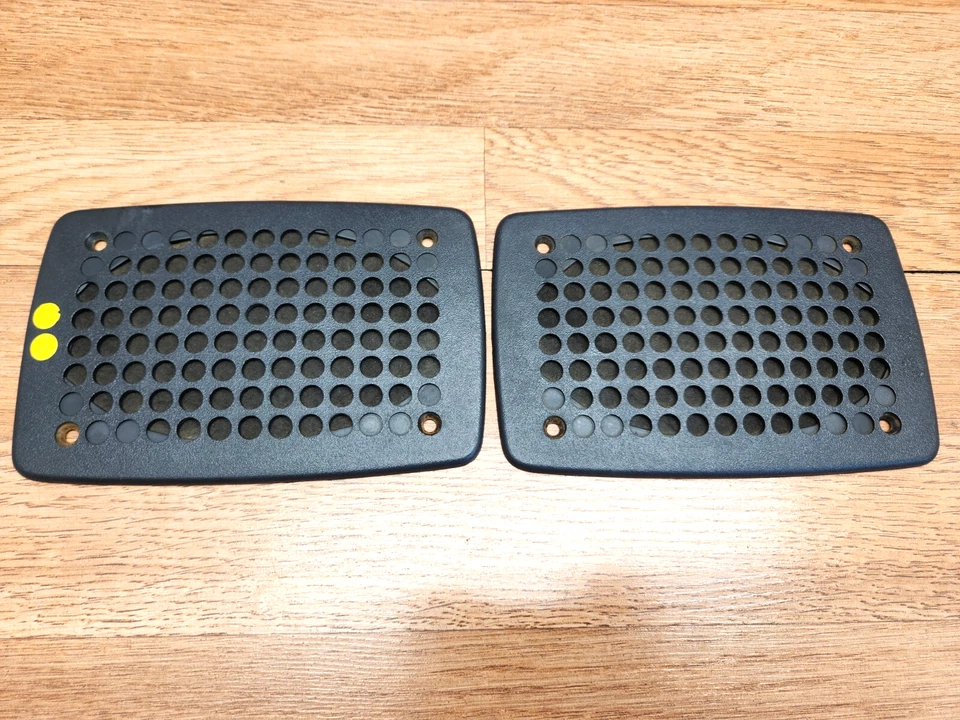 ✅ Juego de cubierta de altavoz delantero izquierdo derecho OEM BMW E28 528e 533 535 Foto 1 de 4