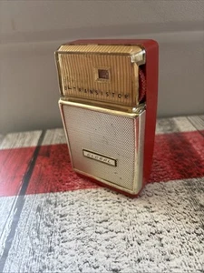 GLOBAL Transistor Radio - RED & RARE - Picture 1 of 6