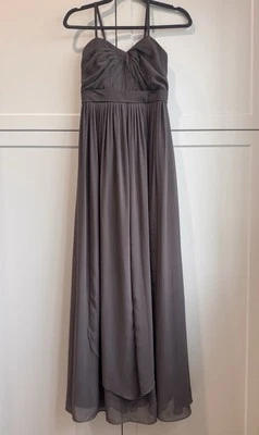Vestido de dama de honor gris con tiras de espagueti de la colección Jenny Yoo talla 2 Foto 1 de 4