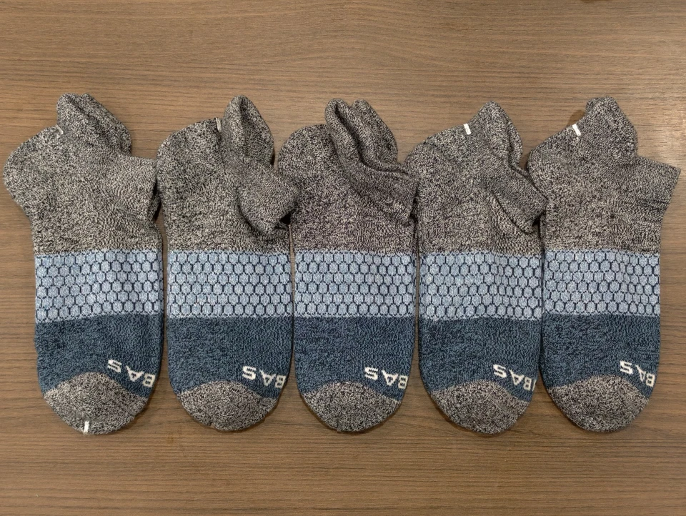 [AUTÊNTICO] 5 PARES Meias Bombas Femininas Tri-Block🐝 Tamanho P, M, L (Várias Cores) - Imagem 1 de 1