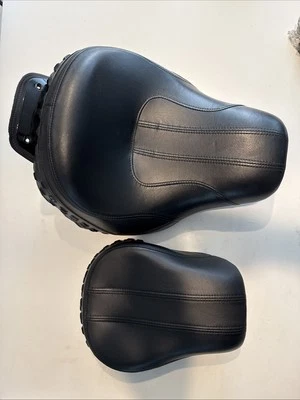 Harley-Davidson Heritage Classic OEM Seat And Pillion 2018-2023  Foto 1 de 4