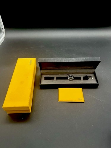 Orologio Fendi 8010 L Bussola Bubble nuovo con scatola aperta.