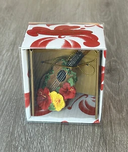 Island Heritage handbemalter hawaiianischer Weihnachtsschmuck Ukulele - Bild 1 von 7