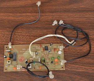 TEN TEC MODEL 256 FM OPTION BOARD mit KABELN FÜR 562/585 OMNI V & PARAGON (85378) - Bild 1 von 2