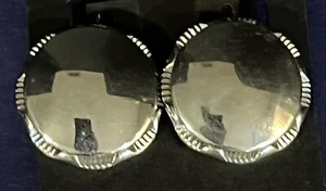 Silver Tone STAR brand Button Earrings Clip-On - Picture 1 of 5