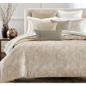 Hudson Park Collection King Comforter Cover - Linear Sandstone - Picture 1 of 6