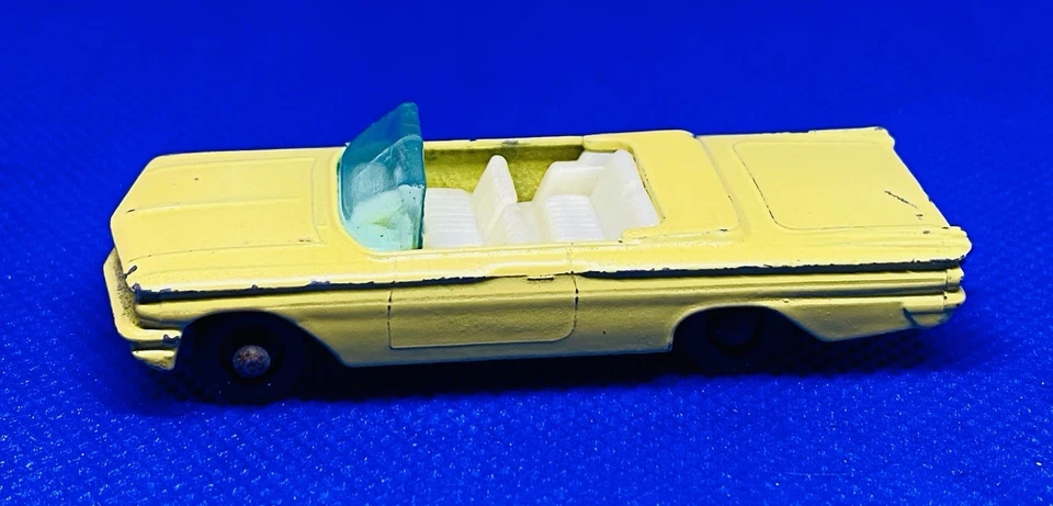 Vintage Matchbox Pontiac Convertible Car No. 39 Yellow Lesney 1960's - Image 1 of 3