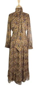 Nuevo con etiquetas Vestido Ivy City Co Talla Grande Payton Tela Transparente Completamente Forrado Estampado Paisley - Imagen 1 de 24