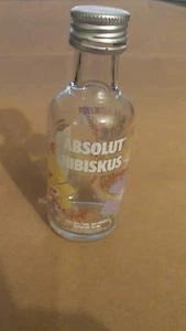 One Absolut Hibiskus 50 ml Empty Glass Mini Bottle. Hard to find!! - Picture 1 of 3